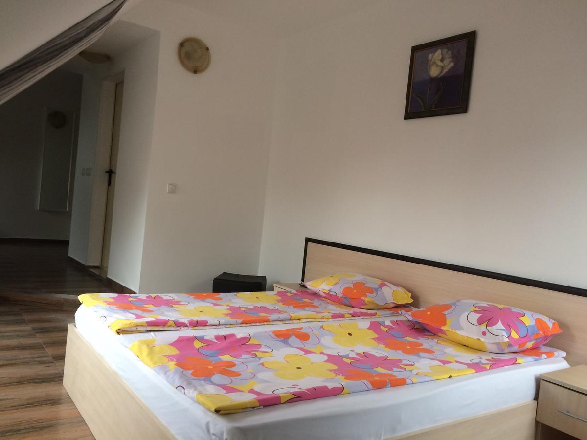 Hotel - Restaurant Chairite Sofia Ngoại thất bức ảnh