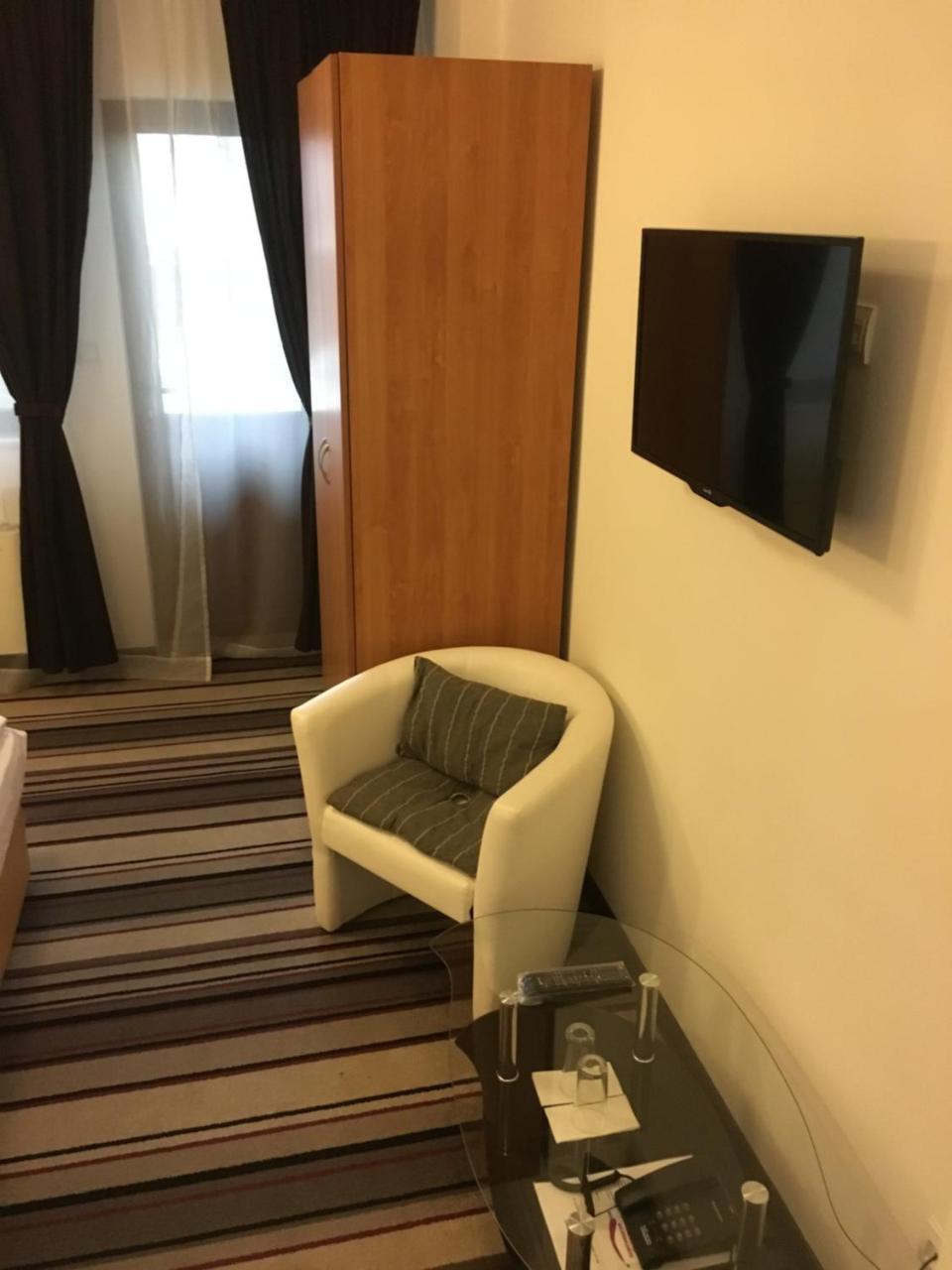 Hotel - Restaurant Chairite Sofia Ngoại thất bức ảnh